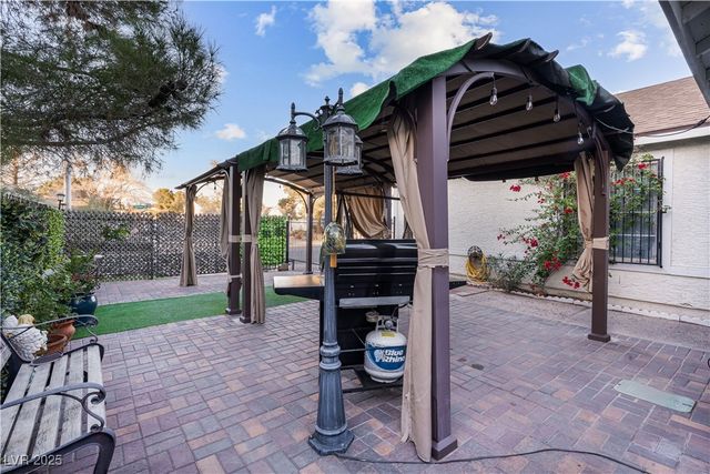 6205 Carmen Boulevard, Las Vegas, NV 89108