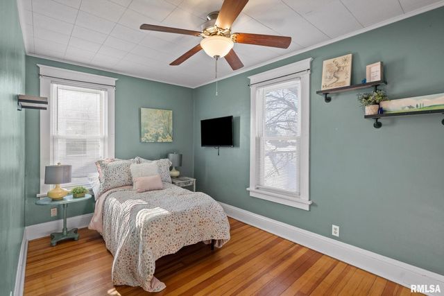 1602 37TH Street, Rock Island, IL 61201