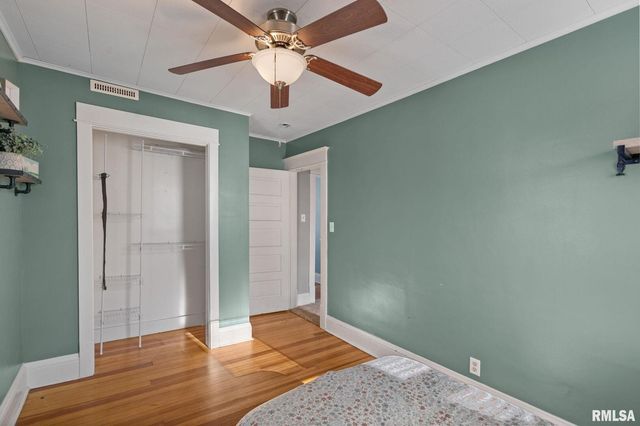 1602 37TH Street, Rock Island, IL 61201