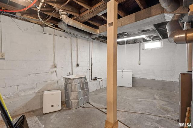 1602 37TH Street, Rock Island, IL 61201