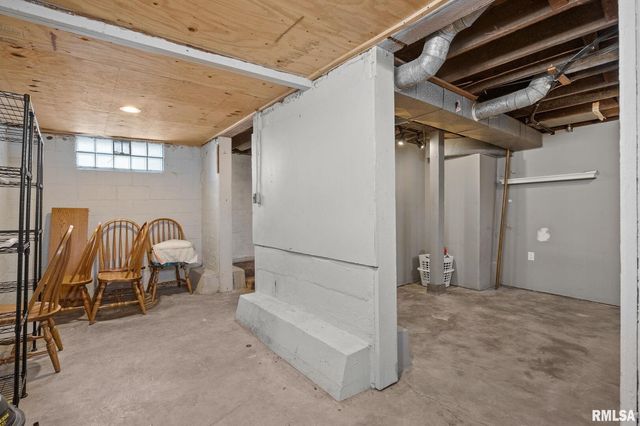 1602 37TH Street, Rock Island, IL 61201