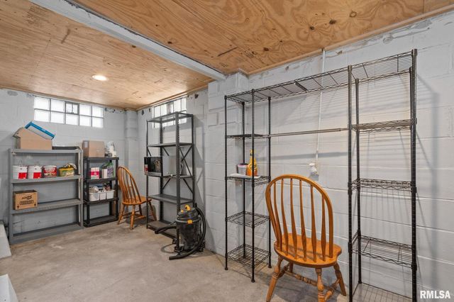 1602 37TH Street, Rock Island, IL 61201