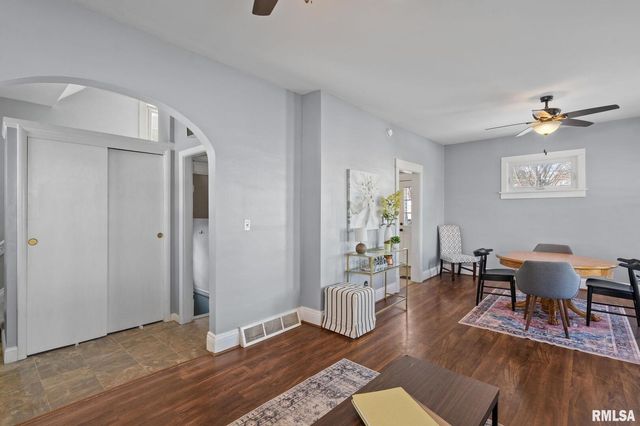 1602 37TH Street, Rock Island, IL 61201