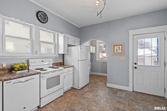 1602 37TH Street, Rock Island, IL 61201