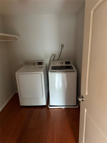 1402 W 40th ST, Austin, TX 78756