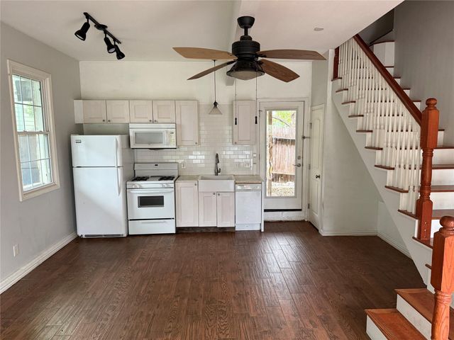 1402 W 40th ST, Austin, TX 78756