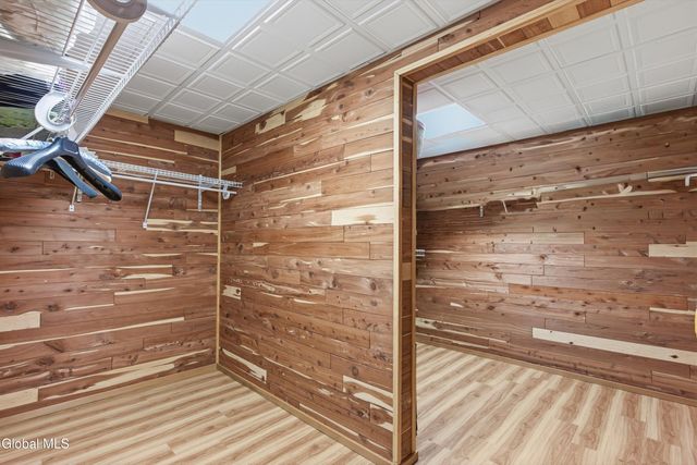 5 Westbury Drive, Saratoga Springs, NY 12866