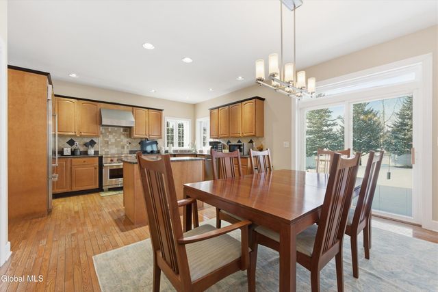 5 Westbury Drive, Saratoga Springs, NY 12866