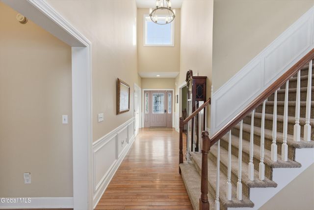 5 Westbury Drive, Saratoga Springs, NY 12866