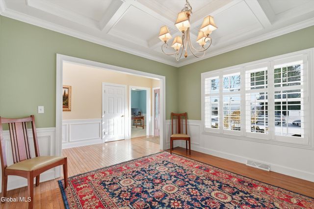 5 Westbury Drive, Saratoga Springs, NY 12866