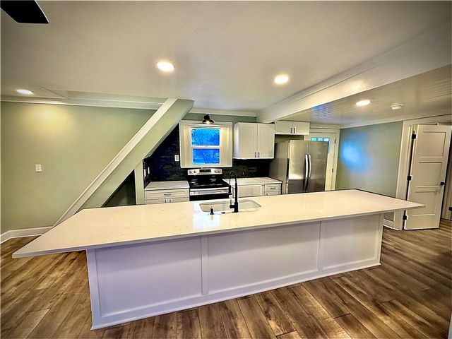 4701 N Oakley Avenue, Kansas City, MO 64117