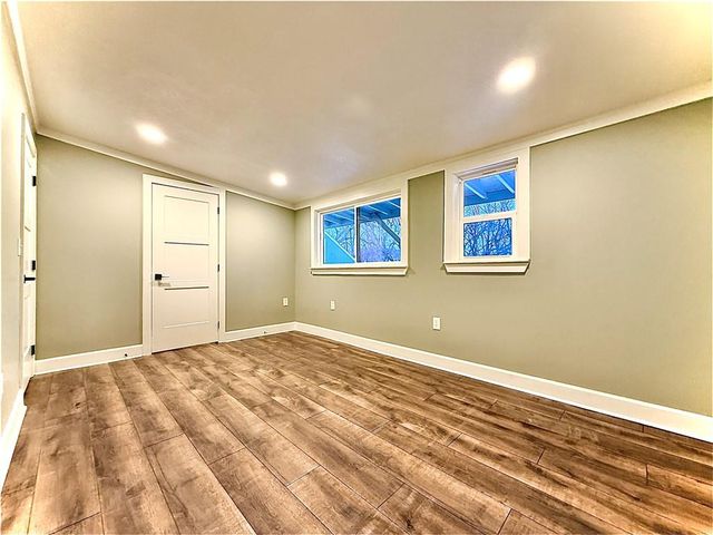 4701 N Oakley Avenue, Kansas City, MO 64117