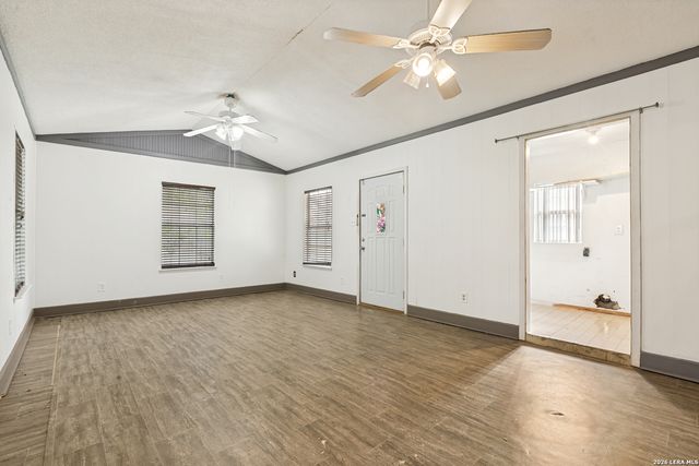12017 FOREST NOOK CT, Live Oak, TX 78233