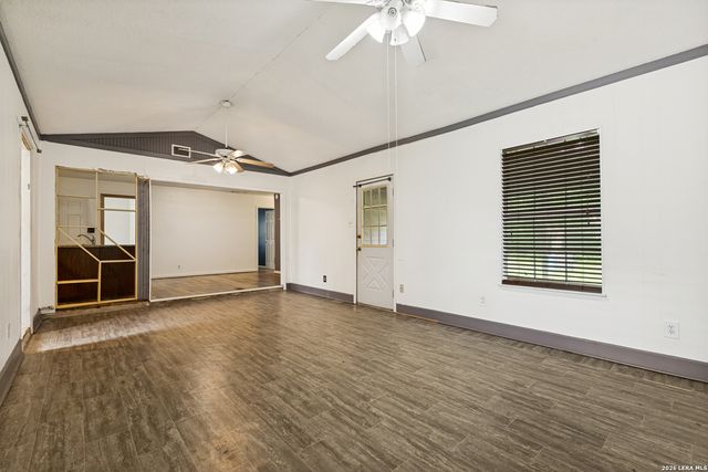 12017 FOREST NOOK CT, Live Oak, TX 78233