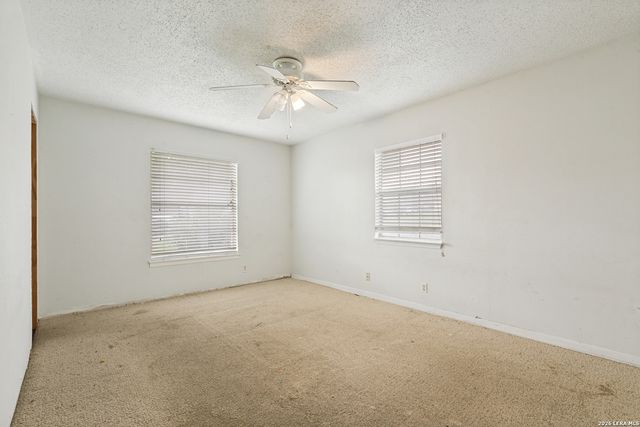12017 FOREST NOOK CT, Live Oak, TX 78233