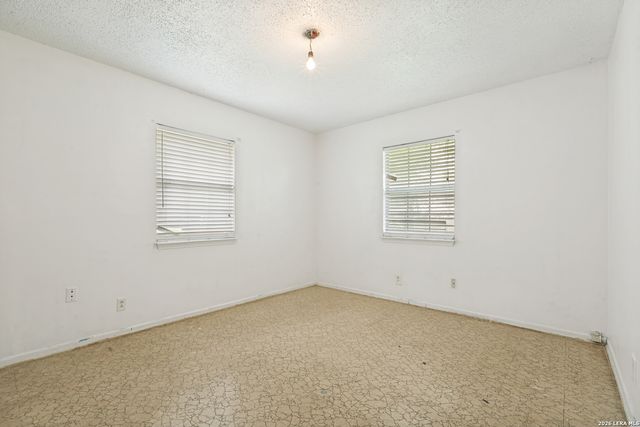 12017 FOREST NOOK CT, Live Oak, TX 78233