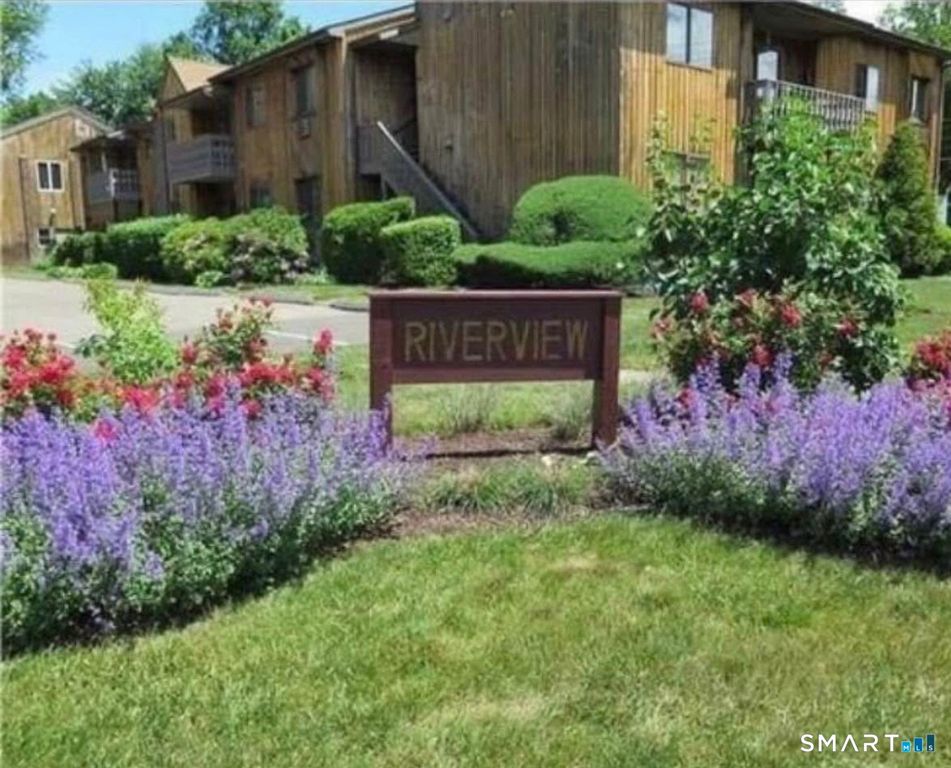 5 Riverview Drive 5, Bridgeport, CT 06606