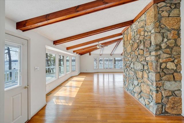 223 Lee DR, Huddleston, VA 24104