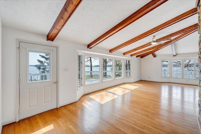 223 Lee DR, Huddleston, VA 24104