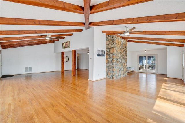 223 Lee DR, Huddleston, VA 24104