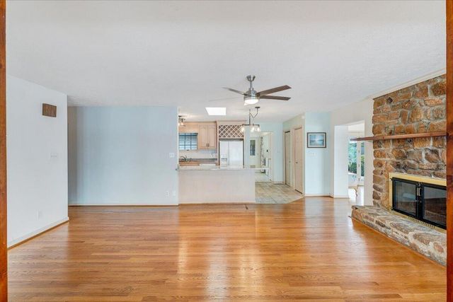 223 Lee DR, Huddleston, VA 24104