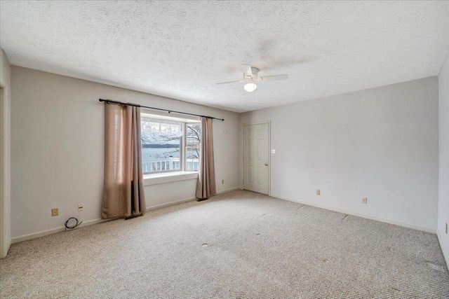 223 Lee DR, Huddleston, VA 24104