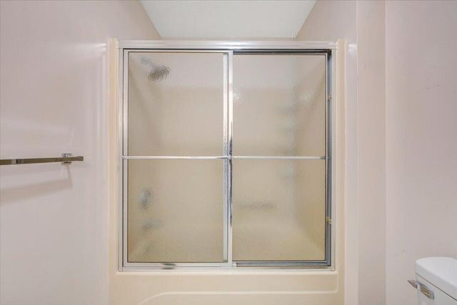 223 Lee DR, Huddleston, VA 24104