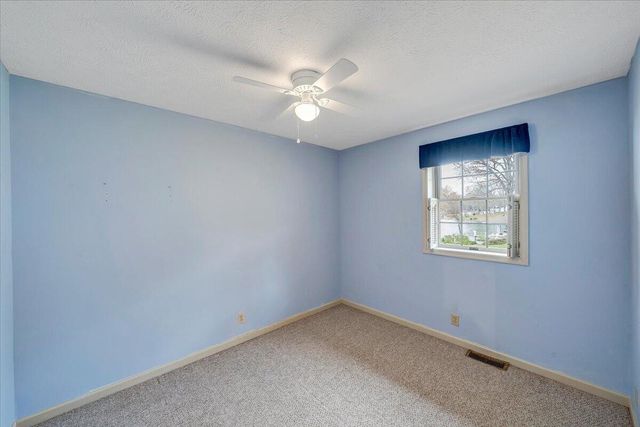 223 Lee DR, Huddleston, VA 24104