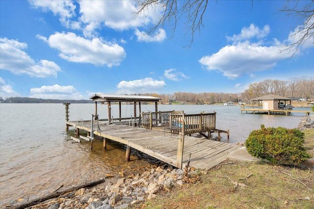 223 Lee DR, Huddleston, VA 24104