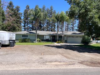14118 Bell, Livingston, CA 95334