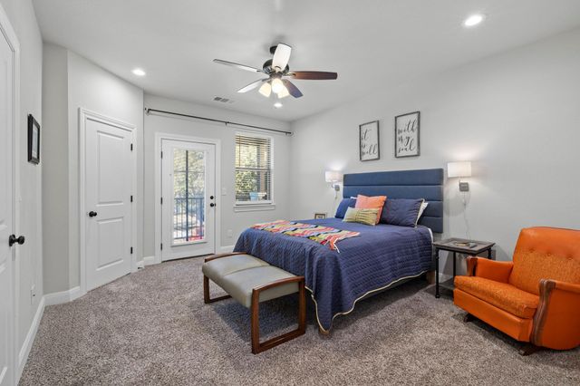 575 Demarett DR, Point Venture, TX 78645