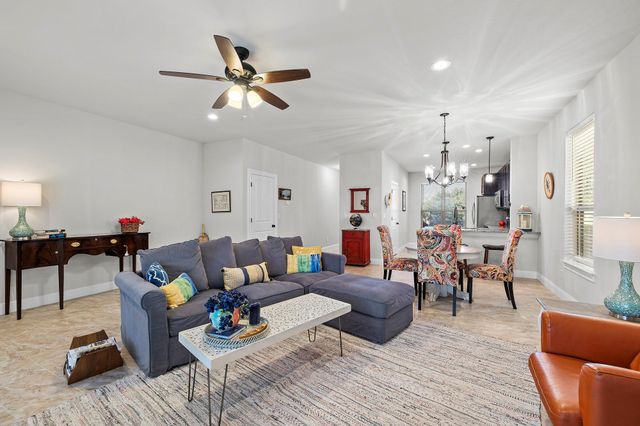 575 Demarett DR, Point Venture, TX 78645