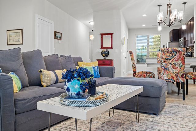 575 Demarett DR, Point Venture, TX 78645