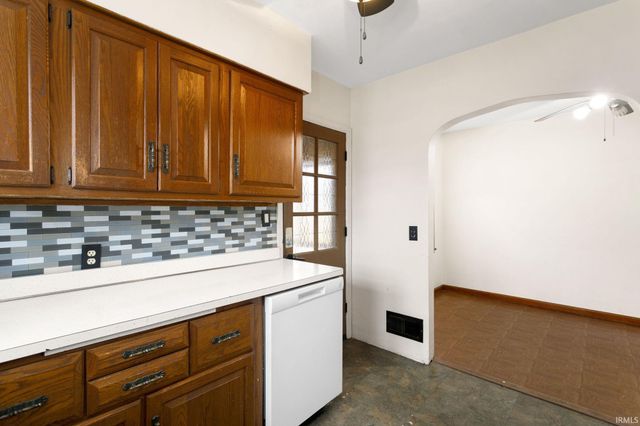 902 Sylvan Lane, South Bend, IN 46619