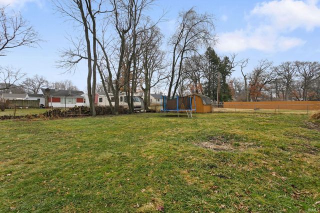 902 Sylvan Lane, South Bend, IN 46619