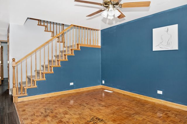 12704 S Muskegon Avenue, Chicago, IL 60633