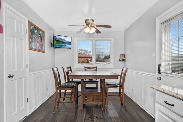 12704 S Muskegon Avenue, Chicago, IL 60633