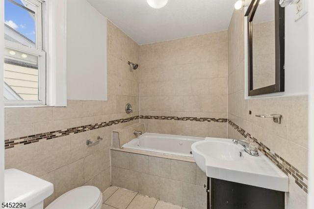 124 Hillcrest Ave, Plainfield City, NJ 07062