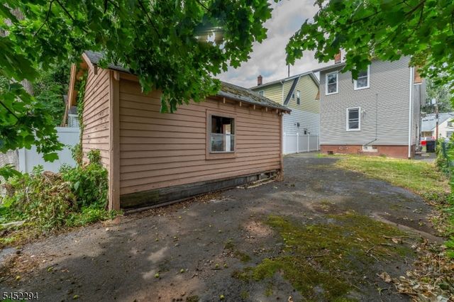 124 Hillcrest Ave, Plainfield City, NJ 07062