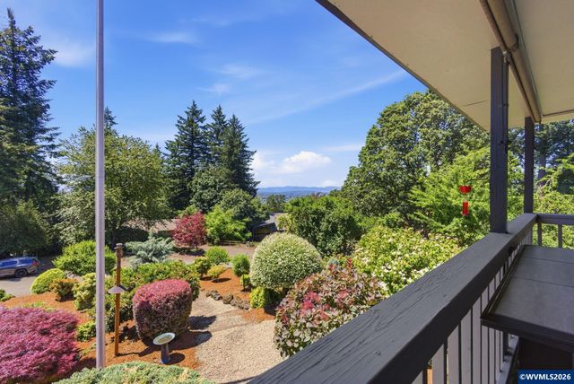 1245 Linnwood Dr NE, Albany, OR 97322
