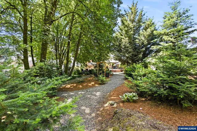 1245 Linnwood Dr NE, Albany, OR 97322