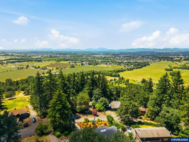 1245 Linnwood Dr NE, Albany, OR 97322