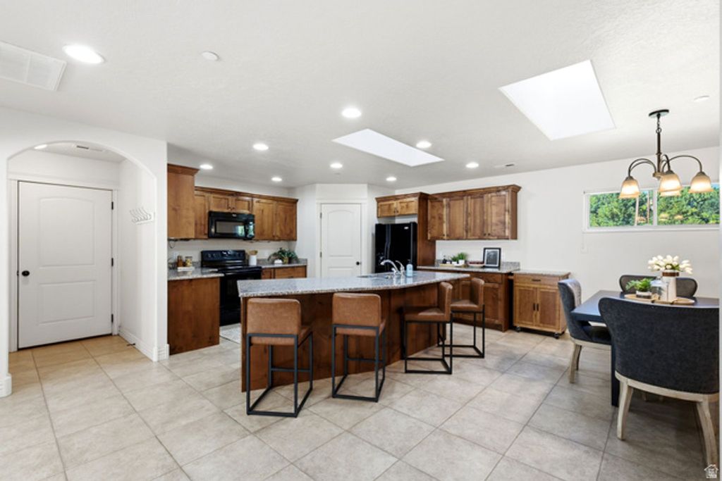 721 E 100 S, Layton, UT 84041 — photo 3
