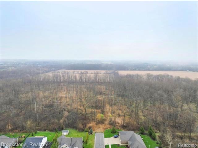 00 drakeshire dr E of Kidder Rd - S of Almont Rd, Almont Village, MI 48003