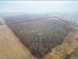 00 drakeshire dr E of Kidder Rd - S of Almont Rd, Almont Village, MI 48003