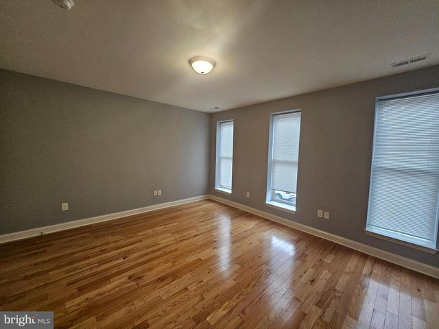 430 S BOND ST, Baltimore, MD 21231