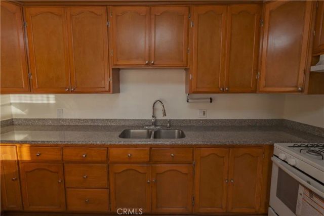 1140 Pacific Ave 20, Long Beach, CA 90813