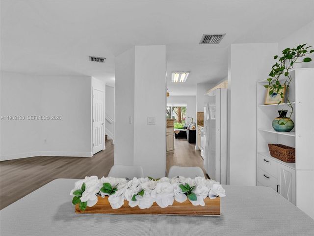 2237 NW 171st Ter, Pembroke Pines, FL 33028