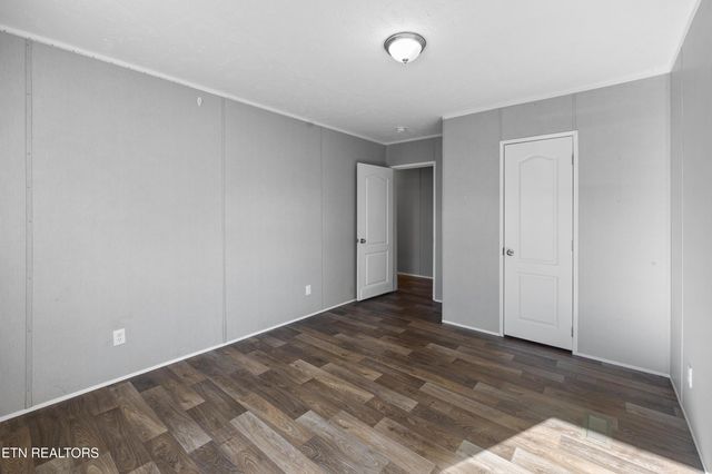 273 Co Rd 364, Niota, TN 37826