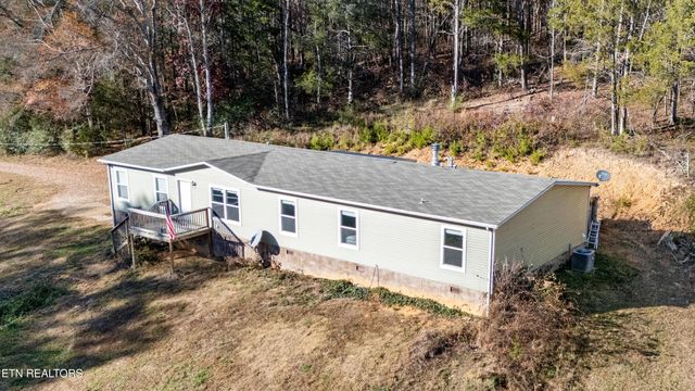 273 Co Rd 364, Niota, TN 37826
